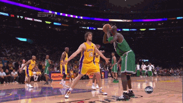 在火箭的后 在火箭的后