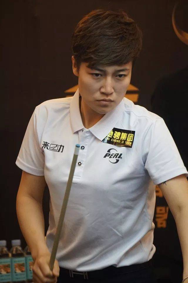 成贴地推射 成贴地推射